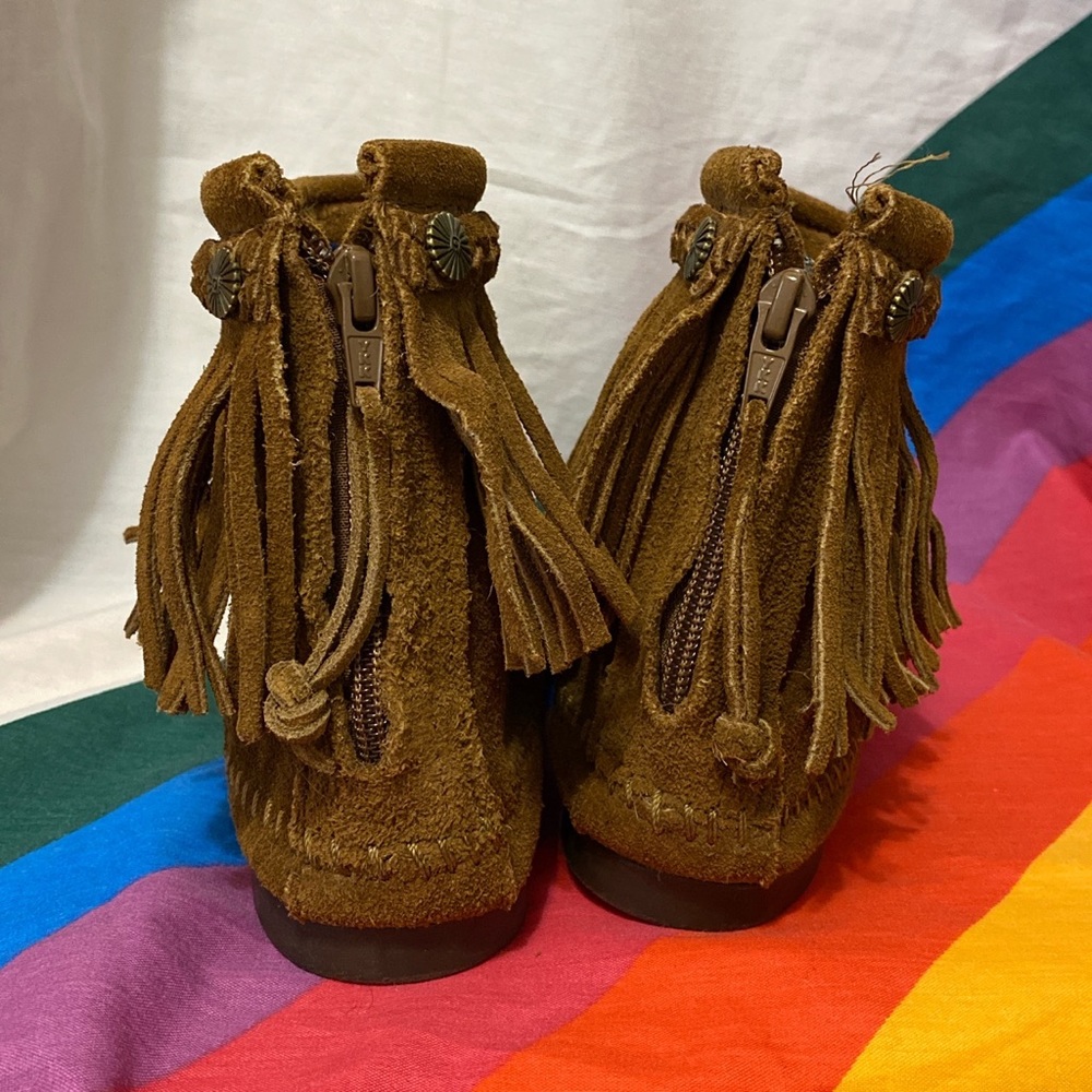 Minnetonka 299 Back-Zip Boots 🤎 - Picture 3 of 8